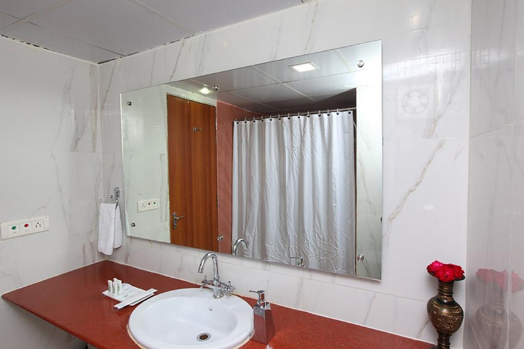 Shilpi Hill Resort Saputara Rom bilde